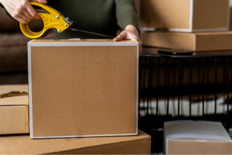 Caixa de papelão maleta como solução prática para armazenamento e transporte Caixa de papelão maleta como solução prática para armazenamento e transporte